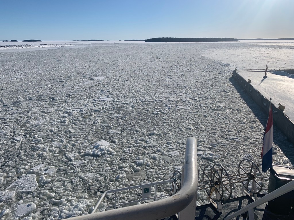 The ice is becoming very compact around the ship even on the stern